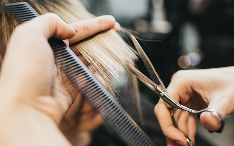 trimming split ends